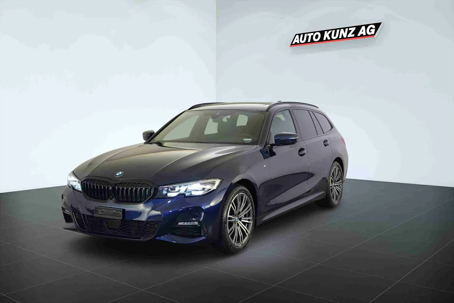 BMW 330i xDriveTouring M Sport Automat  Image 1